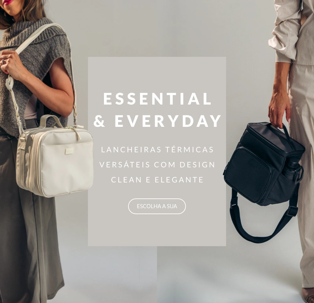 Banner vertical da PACCO. Exatamente no centro, sobreposto às imagens, está o texto: 'ESSENTIAL & EVERYDAY. LANCHEIRAS TÉRMICAS VERSÁTEIS COM DESIGN CLEAN E ELEGANTE', e o botão 'ESCOLHA A SUA'. O fundo mostra duas modelos: à esquerda, uma mulher usando a lancheira térmica branca no ombro; à direita, outra mulher segurando a lancheira térmica preta com bolso lateral para garrafa térmica.